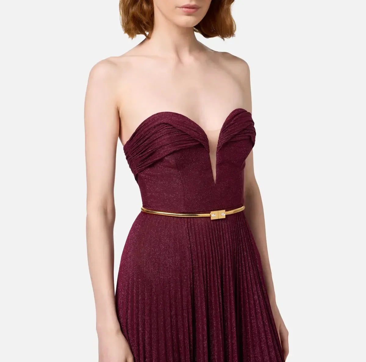 Abito red carpet in jersey lurex plissettato con cintura