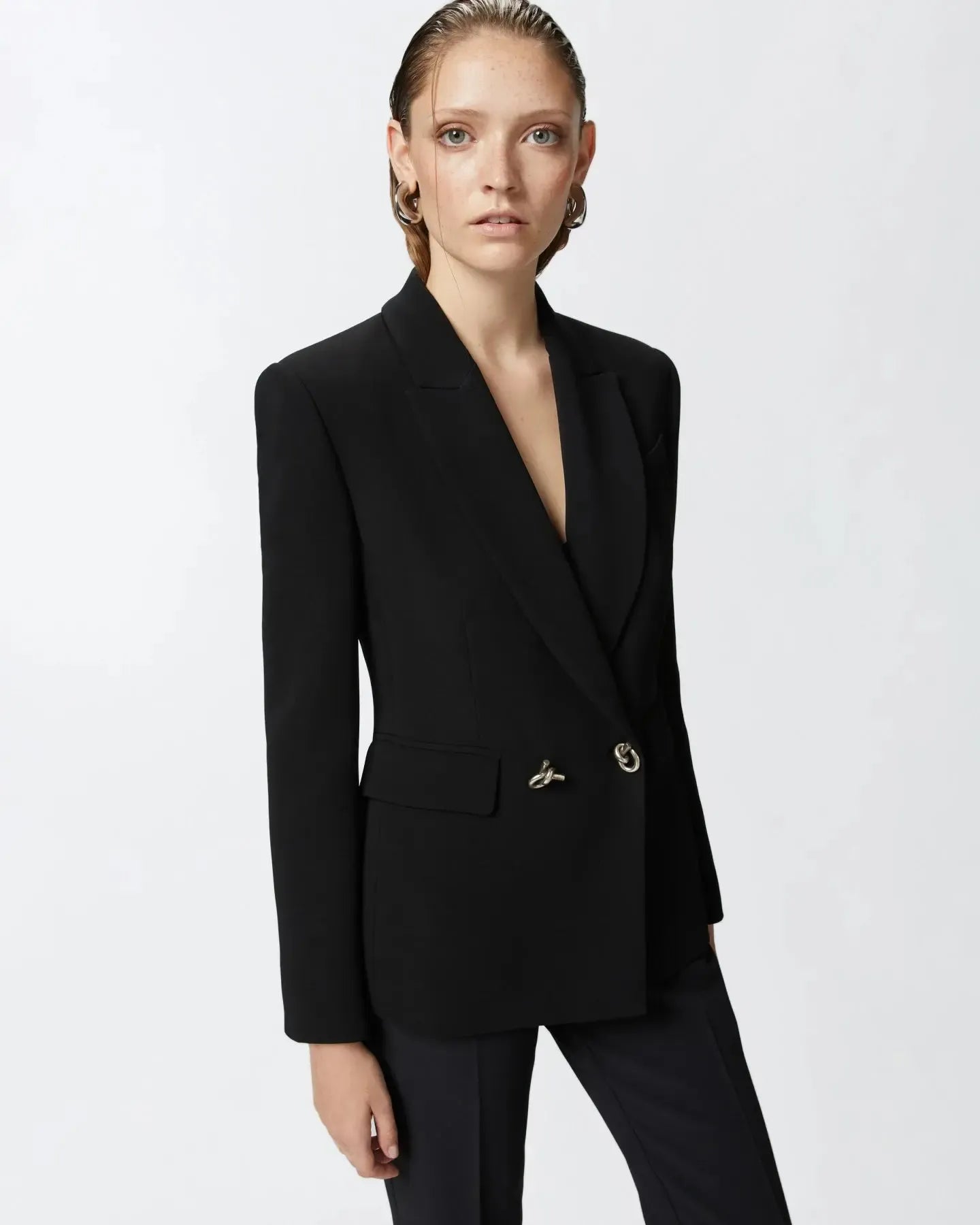 Blazer in cady tecnico con bottoni in metallo