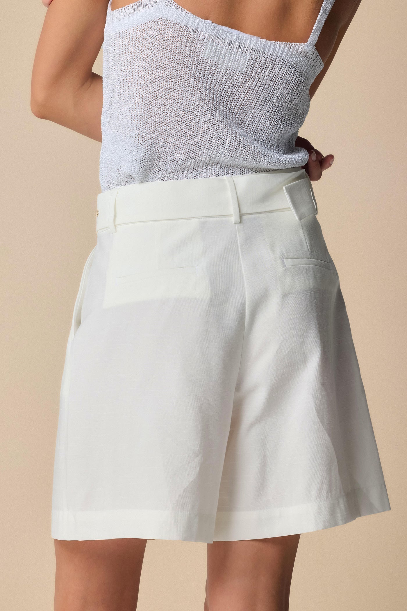 Kocca Short ampi con cintura in vita DAHLIL