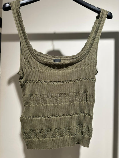 Maglia a costine con righe metallizzate