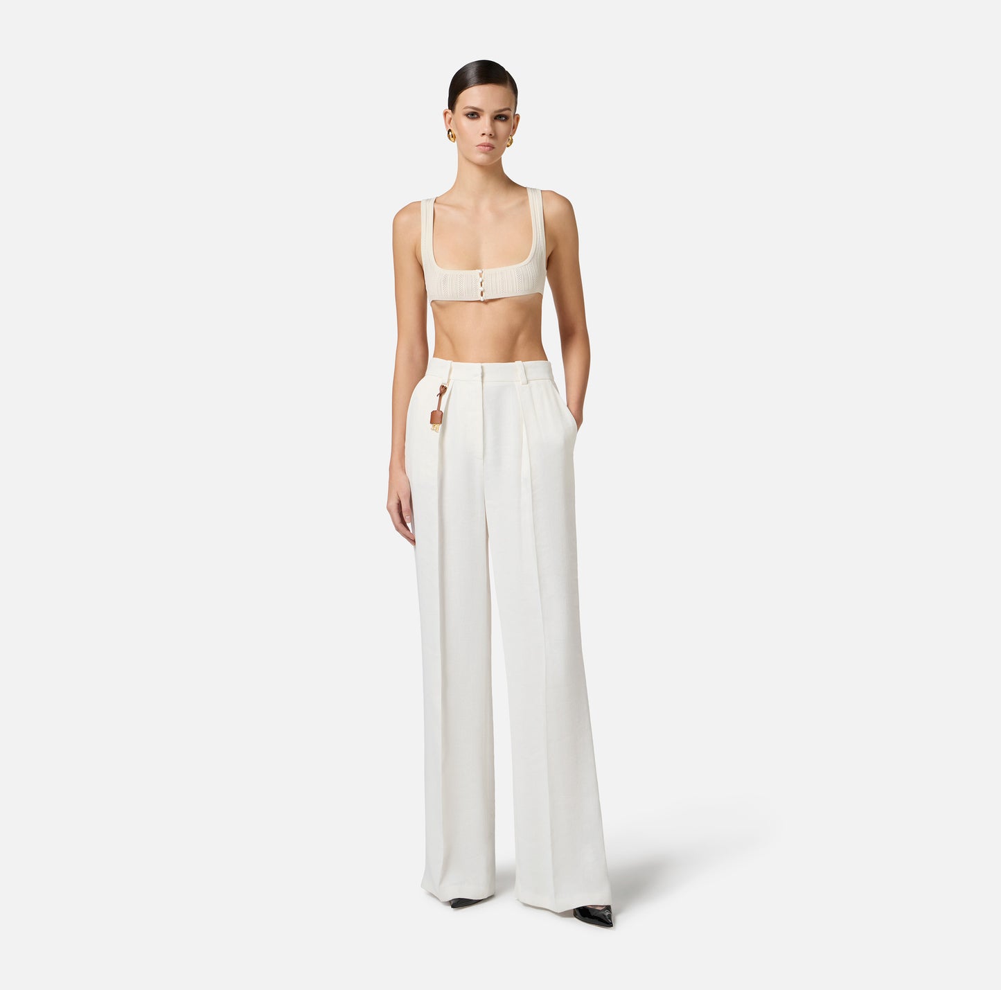Pantaloni in gabardina di misto lino con pinces