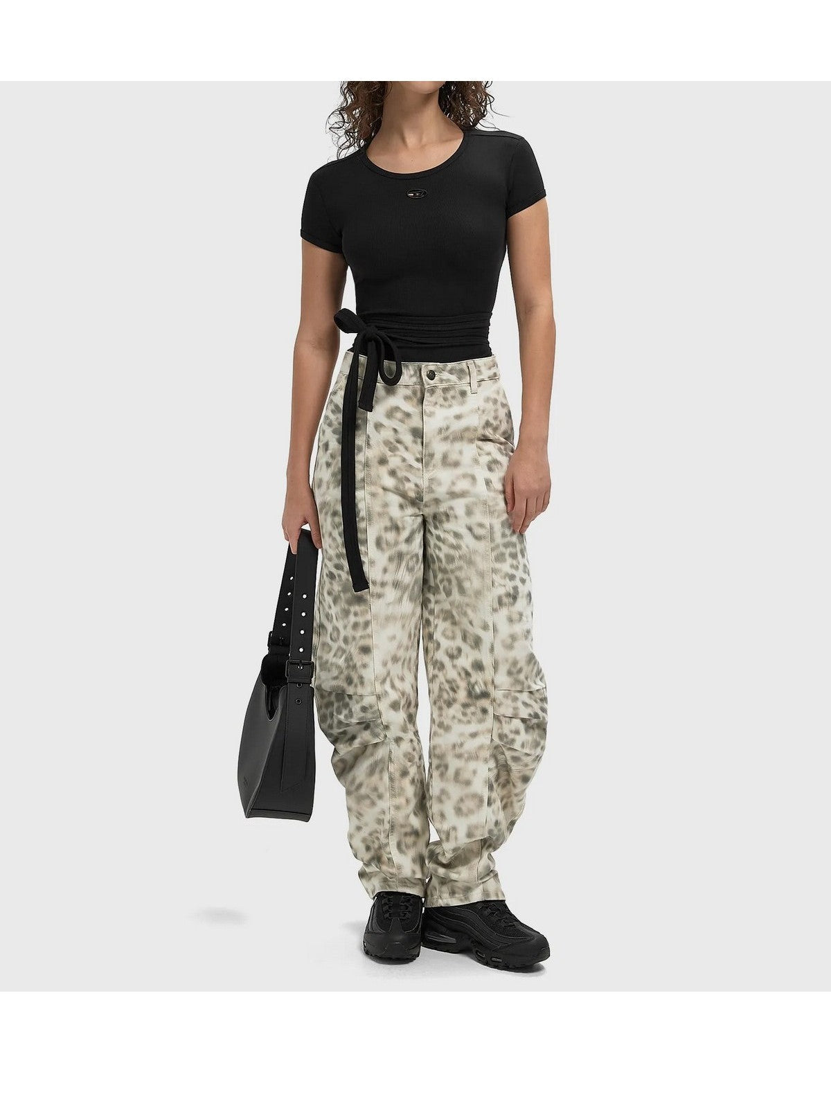 T-BUNNY-TAIL-S1 T-SHIRT