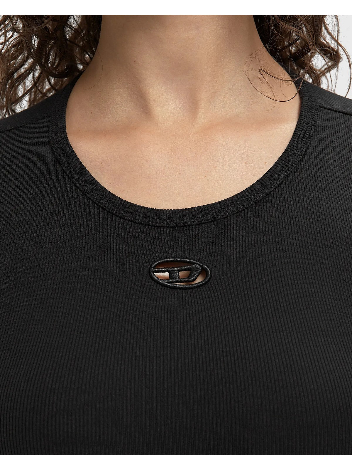 T-BUNNY-TAIL-S1 T-SHIRT